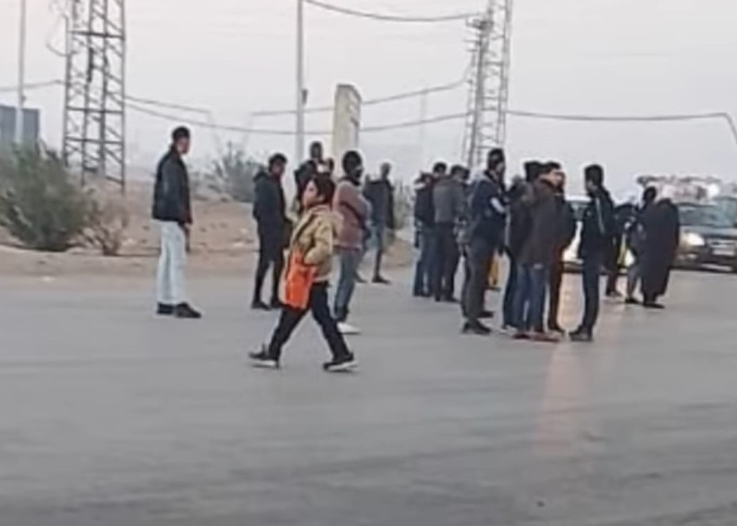 مخيم الحسينية. أزمة المواصلات تزيد من الأعباء المترتبة على الأهالي