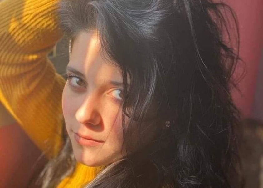 إنقاذ فتاة فلسطينية من عائلة رنو في مخيم الرمل باللاذقية