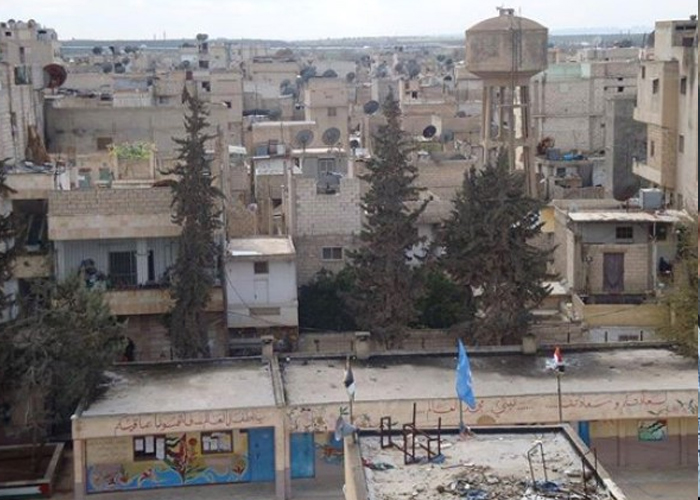 مغتربون يتكفلون بدفع إيجارات 30 عائلة في مخيم النيرب