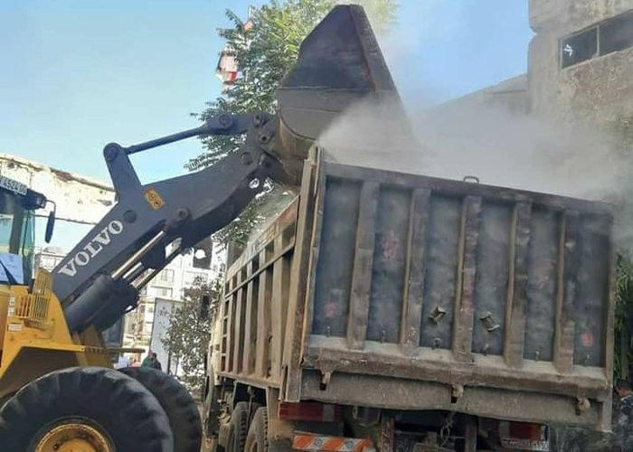 تجدد المطالبات بإزالة الأنقاض من شوارع اليرموك لتسهيل عودة الأهالي