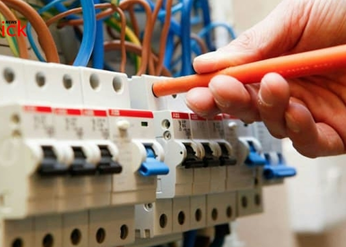 استياء من قرار تزويد مخيم اليرموك بالكهرباء عبر شراء حصص من الأمبيرات