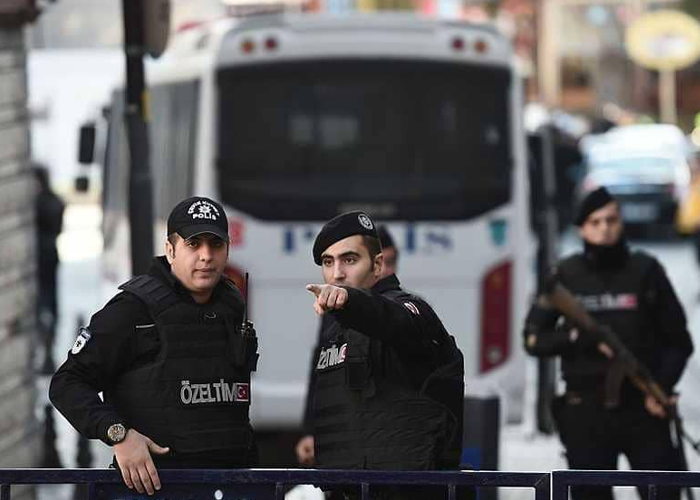 بينهم فلسطينيون. اعتقال عشرات اللاجئين في إسطنبول