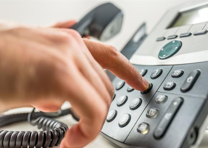 اتهامات لمدير الاتصالات بالفساد وسط دعوات لإصلاح الكابل المغذي لمخيم جرمانا