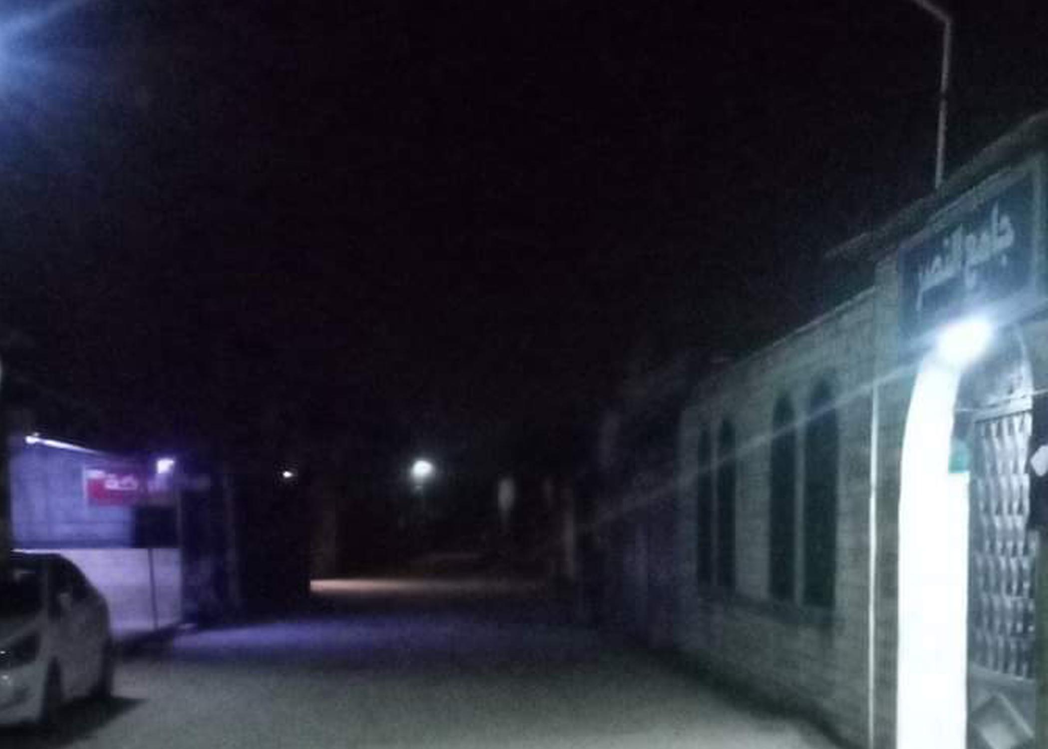 مخيم خان دنون.. انقطاع التيار الكهربائي لساعات طويلة يفاقم المعاناة 