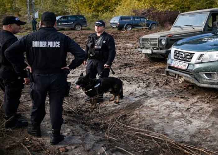 حرس الحدود البلغاري يسرق ممتلكات لاجئين فلسطينيين ويعتدي عليهم