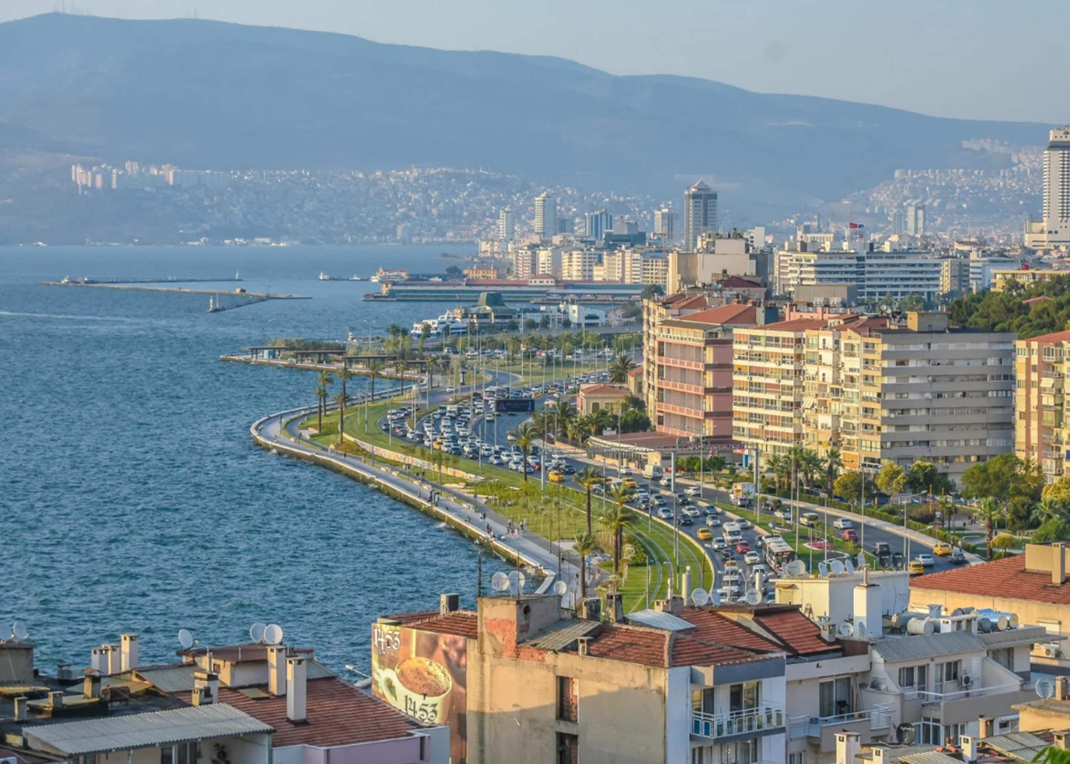 تركيا.. اعتداء على عائلة فلسطينية سورية في مدينة إزمير 