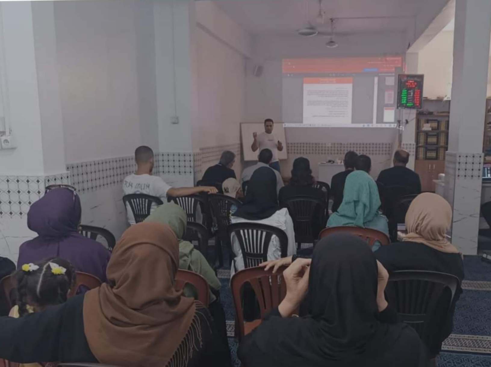 فلسطينيون سوريون يتلقون تدريبات إسعافية في كلس التركية