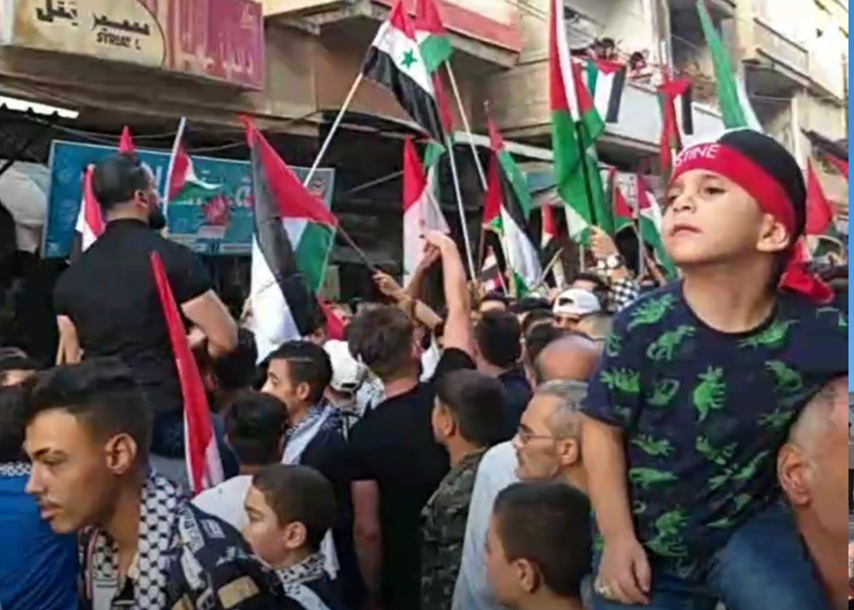 فرحة عارمة في مخيمي حمص ودرعا بعد عملية طوفان الأقصى في غلاف غزة