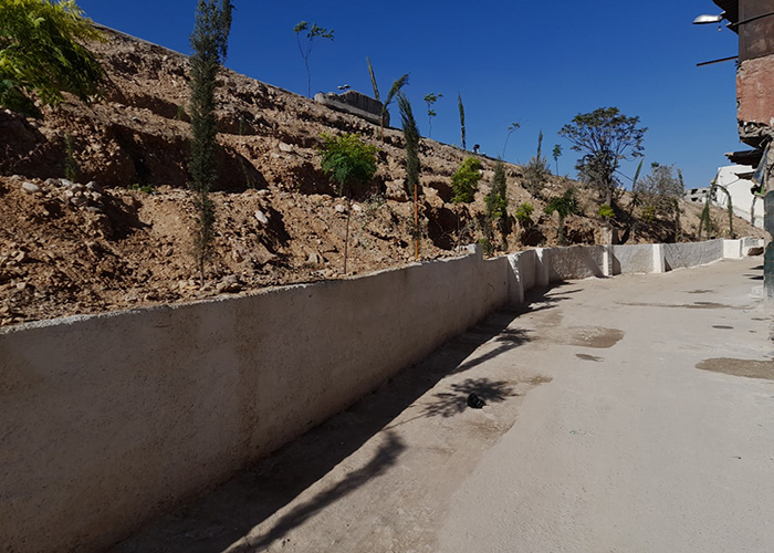 مبادرة لتجميل وتزيين مدخل مخيم جرمانا ومطالبات بتعبيده