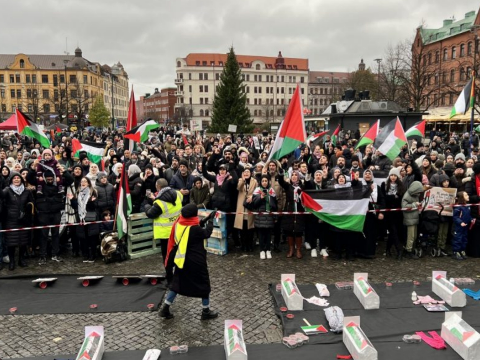 فلسطينيو سوريا يشاركون في مظاهرة بمدينة مالمو  تنديداً بالعدوان على غزة