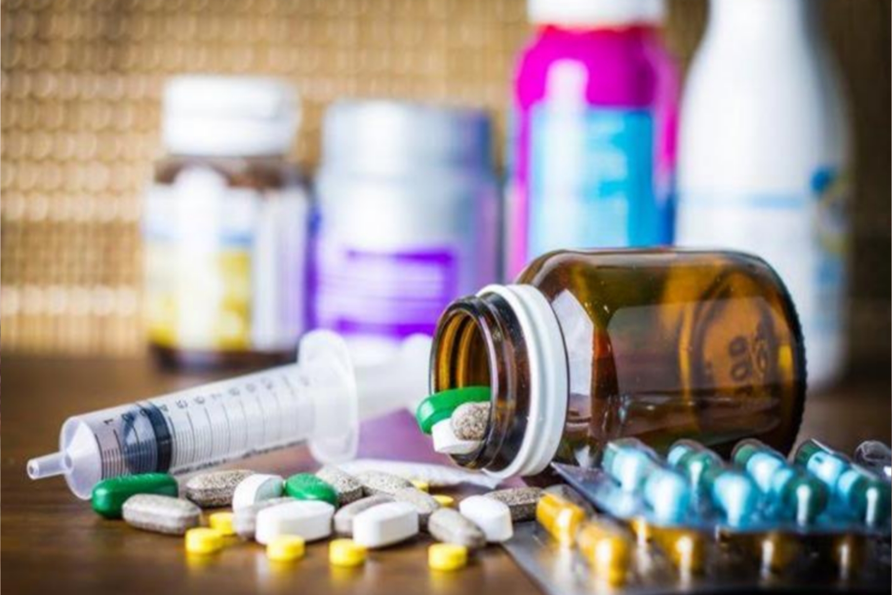 نشطاء يحذرون من تعاطي الأطفال للأدوية المهدئة في دمشق وريفها