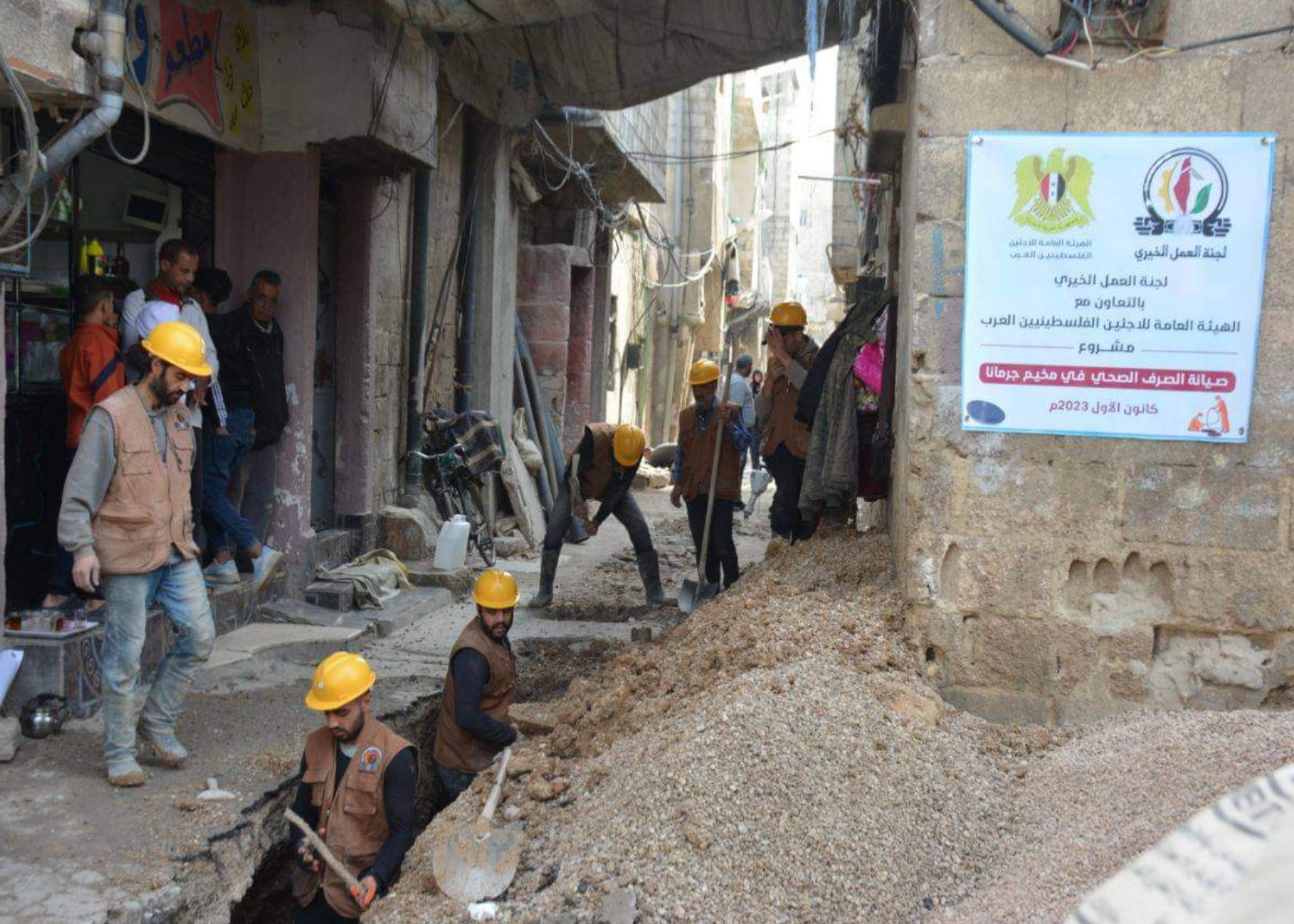 بعد عشرات الشكاوى. بدء صيانة الصرف الصحي في أحد أحياء مخيم جرمانا