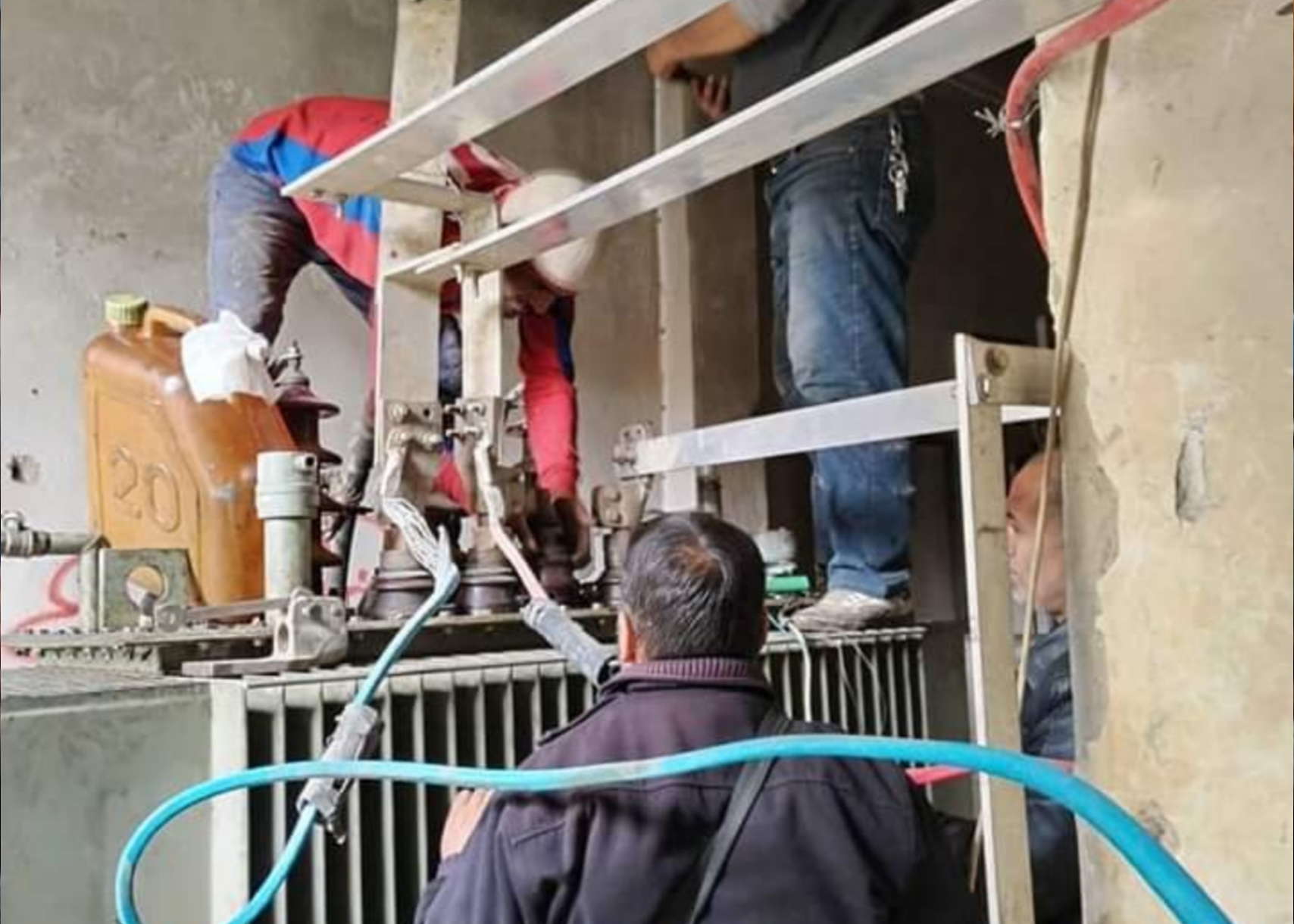 بسبب كثرة الأعطال. نداء للتعاون مع ورشات الكهرباء في مخيم جرمانا