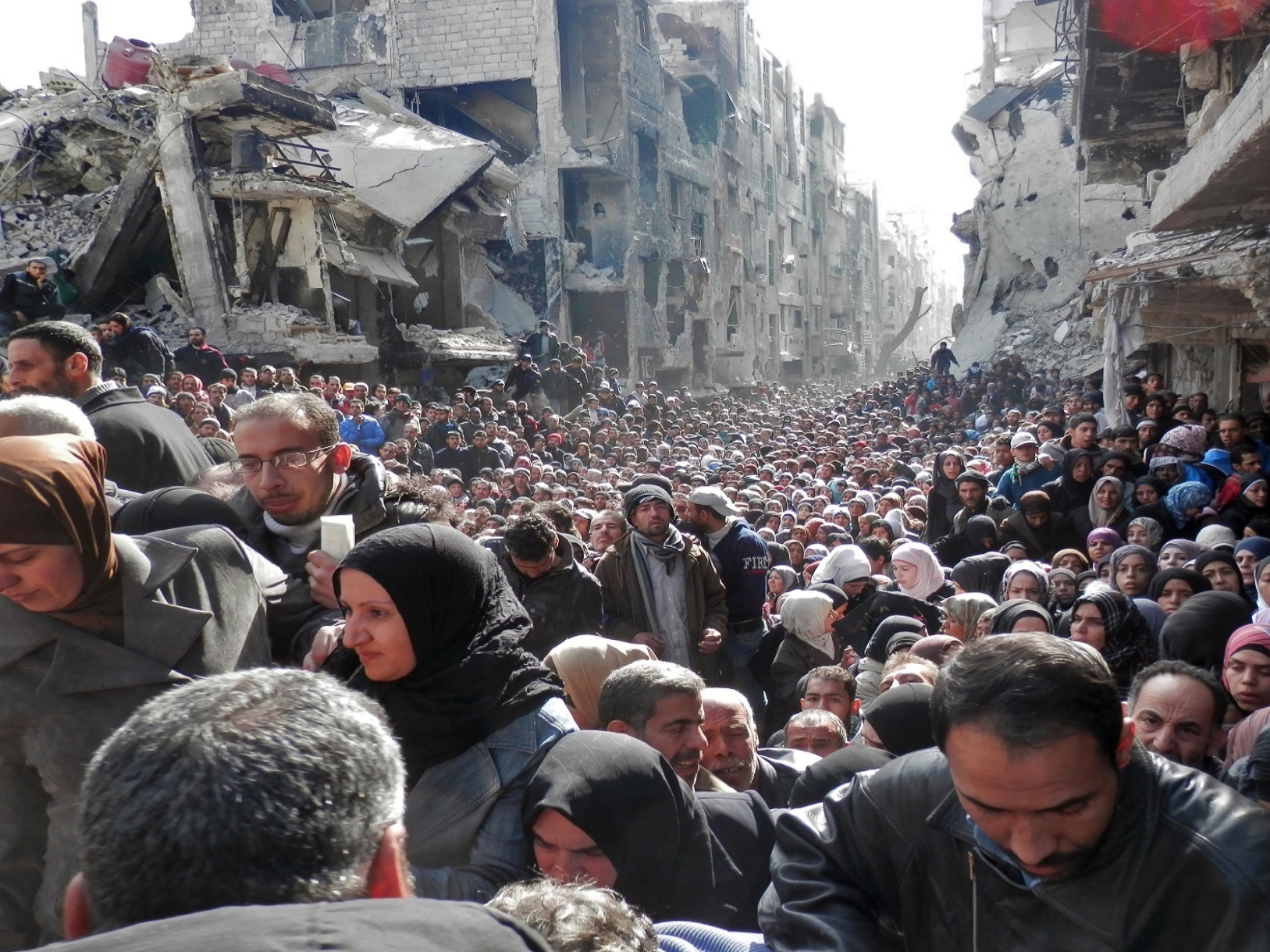 مفوضية اللاجئين تأمل في أن يكون 2024 عام الحلول لأزمة النزوح العالمية