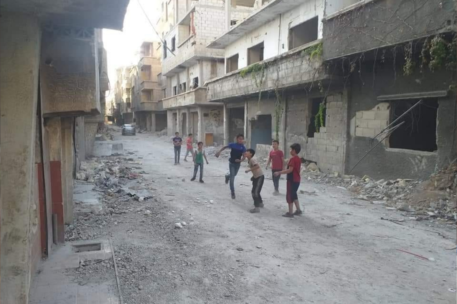 نقص الخدمات في الحجر الأسود يمنع العائلات الفلسطينية من العودة