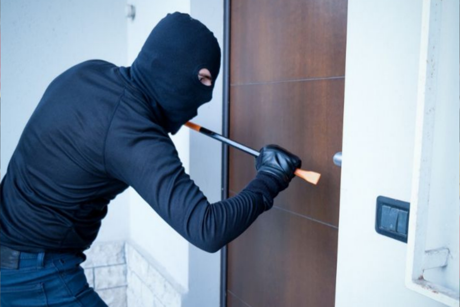 السرقات المتكررة تثير القلق في مخيم خان الشيح