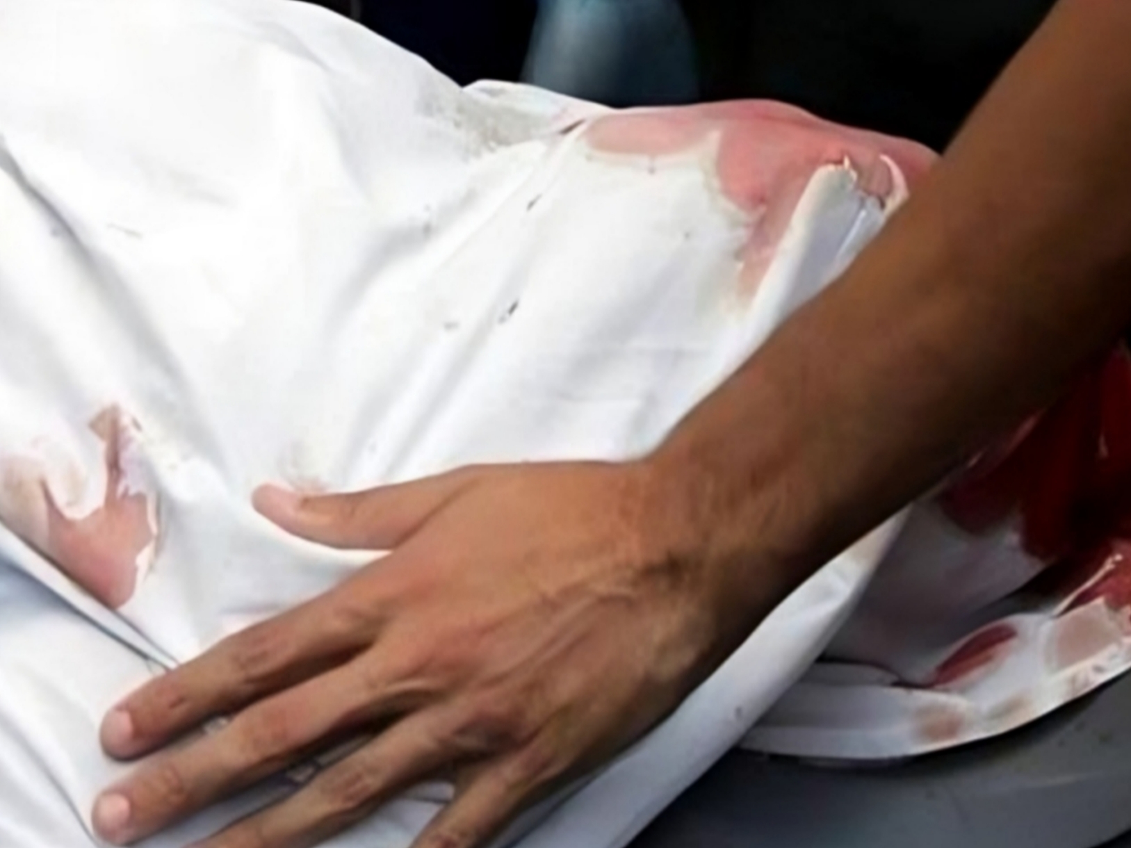 في جريمة بشعة. مقتل امرأة فلسطينية بالرصاص في مخيم خان دنون