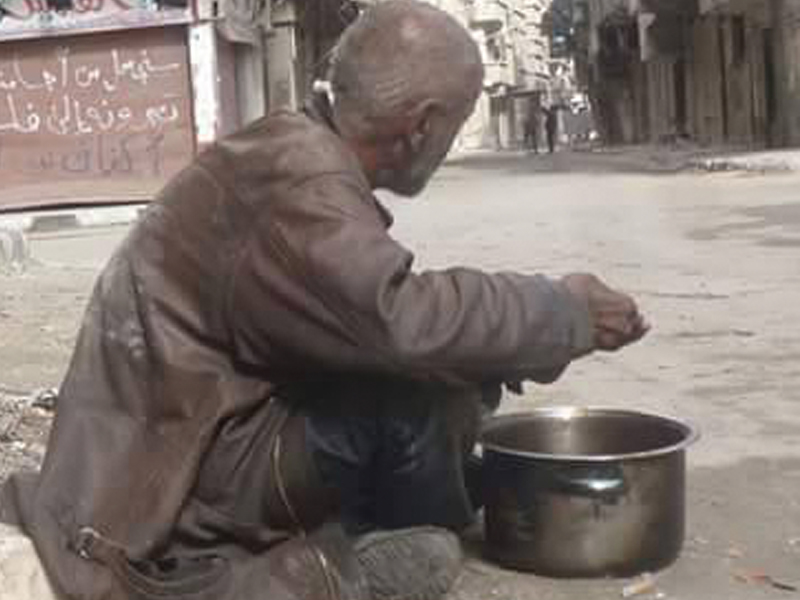 سوريا.. تجدد الدعوات لكفالة العائلات الفلسطينية الأشد عوزاً خلال شهر رمضان