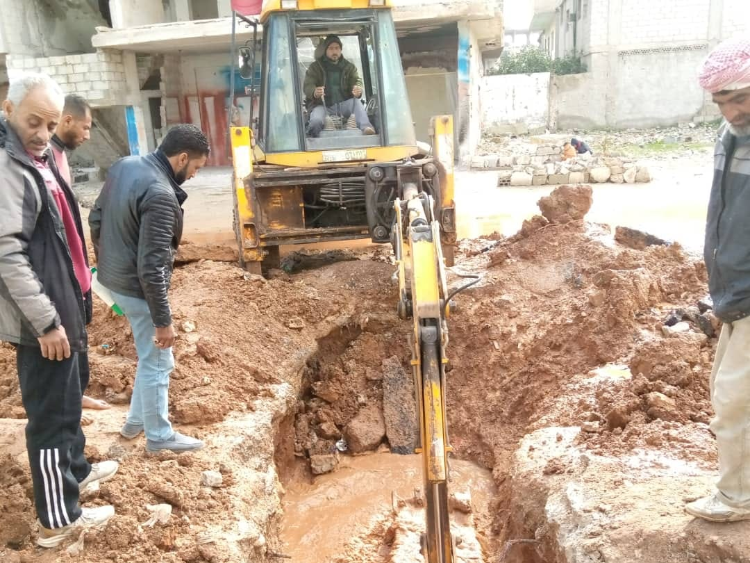 المياه في مخيم درعا معاناة مستمرة 