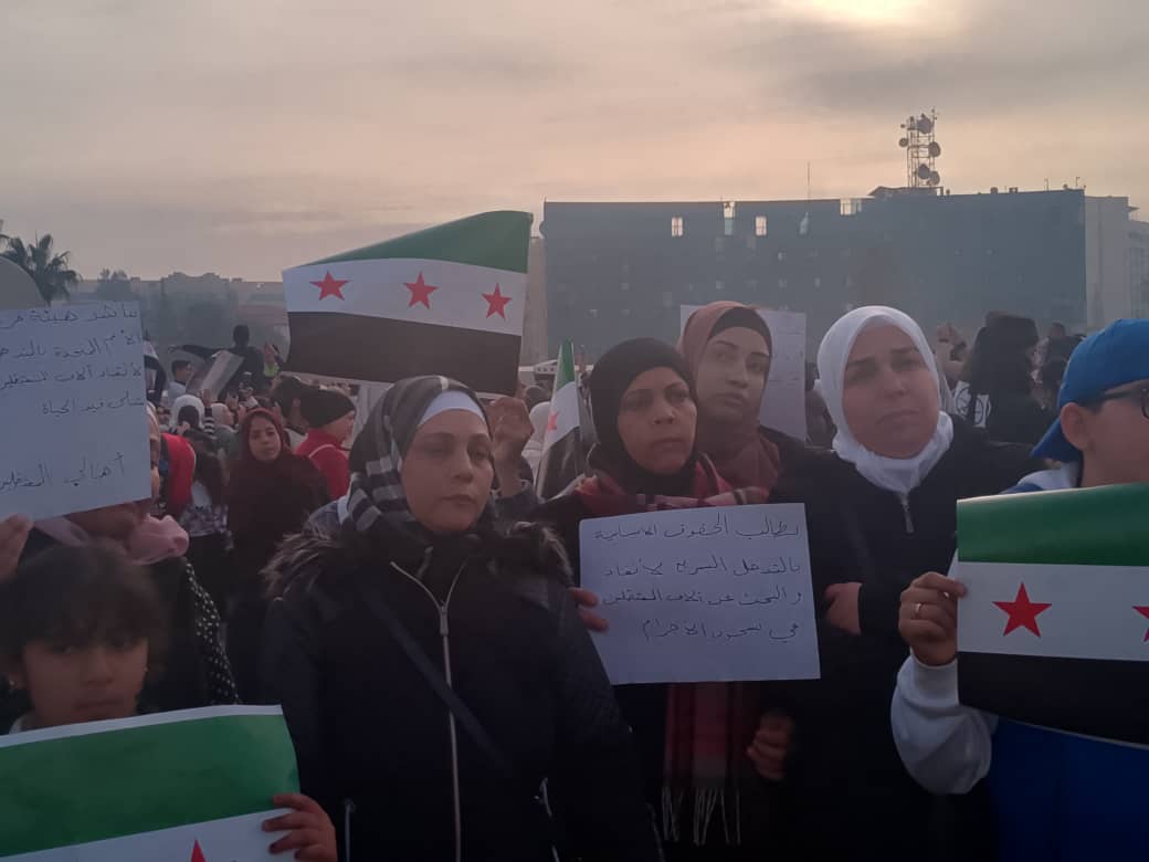 عائلات تطالب بمعرفة مصير المعتقلين الفلسطينيين في سجون نظام الأسد