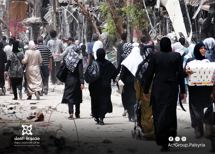 عشرات أهالي مخيم اليرموك يعودون إلى منازلهم بعد سقوط نظام بشار الأسد