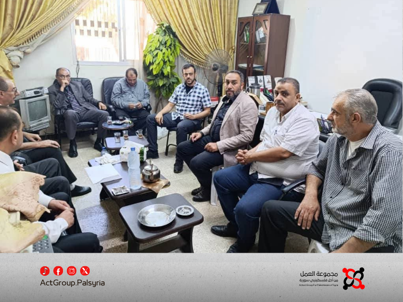 وفد من الهيئة العامة للاجئين يزور مخيم العائدين ويبحث احتياجاته الخدمية