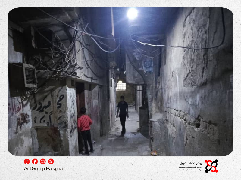 مغتربو مخيم السيدة زينب يموّلون مشروعاً لإنارة الأزقة والحارات