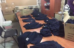 توزيع ملابس مدرسية على الطلاب الفلسطينيين السوريين والسوريين في مدينة صيدا 