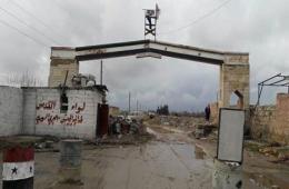 إزالة بعض السواتر الترابية عن مدخل مخيم النيرب تمهيداً للسماح بحركة المواصلات 