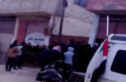 النظام يفرض حصاراً خانقا ً على مخيم خان الشيح وسكانه يعانون من التضييق الأمني 