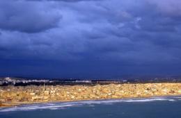 بالرغم من حالة الهدوء: أهالي مخيم الرمل يعانون من التشديد الأمني وغلاء المعيشة