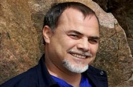 معرض فني للتشكيلي الفلسطيني السوري عماد رشدان في مدينة أودفالا السويدية 