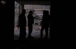 تجدد الاشتباكات بين داعش والمعارضة جنوب دمشق والنظام يستهدف التضامن بالرشااشات الثقيلة