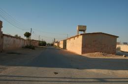 سكان مخيم الرمدان يشتكون من فقر الحال وغلاء الأسعار