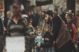 "داعش" يجلد أحد أبناء مخيم اليرموك بتهمة حيازة  وتهريب التبغ 