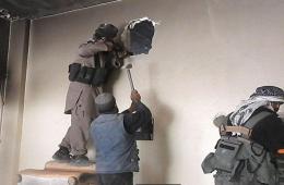 داعش يشن هجوماً عنيفاً على مواقع هيئة تحرير الشام غربي مخيم اليرموك 