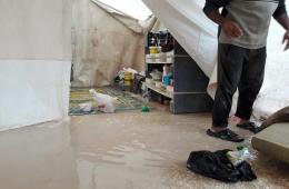 برودة الشتاء تعمق أوجاع المهجرين الفلسطينيين في الشمال السوري 