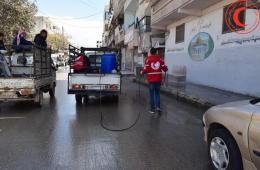 بالصور: استمرار حملة التعقيم في مخيم النيرب للوقاية من جائحة كورونا 