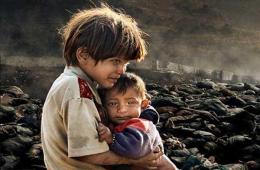 نشطاء يطلقون نداء لكفالة أيتام مخيم خان الشيح