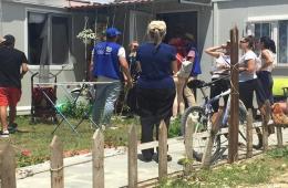 اليونان تمهل اللاجئين حتى نهاية الشهر لإخلاء المخيمات