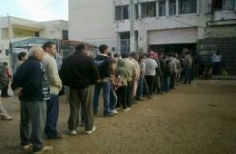 سكان مخيم درعا يشكون من نقص مادة الخبز