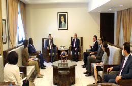 المفوض العام للأونروا يزور سوريا ويلتقي المقداد 