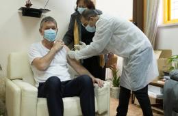 مفوض الأونروا يدعو إلى إدراج لاجئي فلسطين في الدعوة العالمية للقاح كورونا