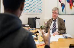 ألمانيا تصنف طالبي اللجوء من الفلسطينيين السوريين بـ "موطن غير واضح" 