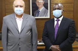 مدير شؤون الأونروا في سورية يلتقي محافظ درعا 