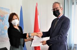 النمسا تقدم مليوني يورو للأونروا لدعم فلسطينيي سورية 