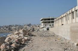 "83" فلسطينياً من أبناء مخيم الرمل في اللاذقية مغيبون قسرياً بالسجون السورية