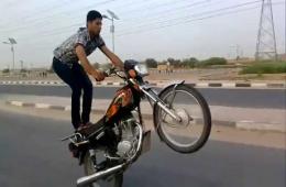 ظاهرة الدراجات النارية مصدر للرعب في مخيم سبينة