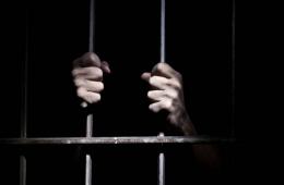 بعد استثنائهم من العفو ..أهالي المعتقلين الفلسطينيين يناشدون لإطلاق سراح أبنائهم