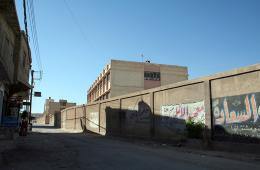 يستغلون إغلاقها.. المدارس أضحت وكراً لمتعاطي المخدرات في مخيم الحسينية 